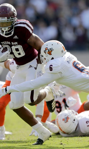Spiller runs for 217 yards, 3 TDs as Aggies beat UTSA 45-14